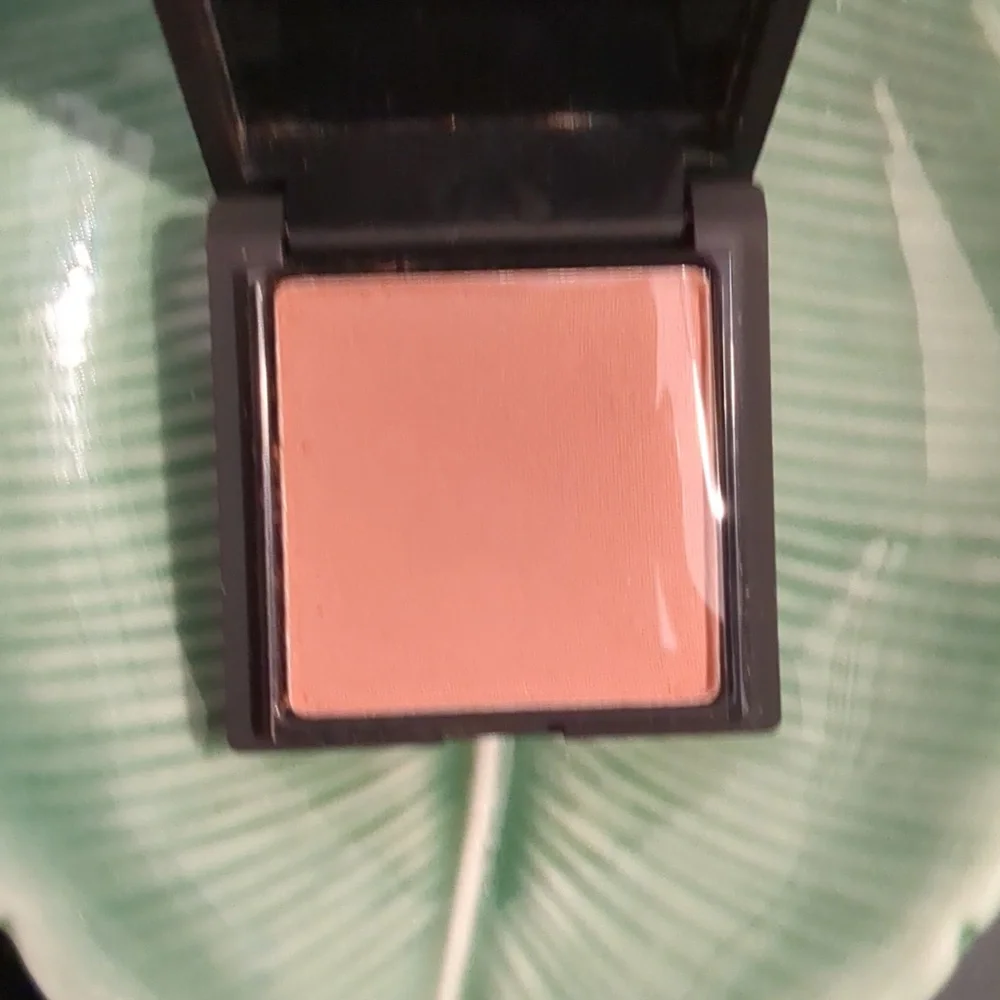NARS nwt blush